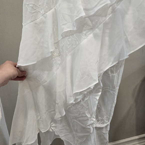 All About May• Lenora One-Shoulder White Ruffled Asymmetric Dress. Sz 6 - Picture 10 of 16